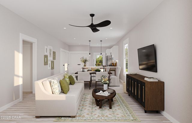 910 E 9th Court, Panama City, FL 32401