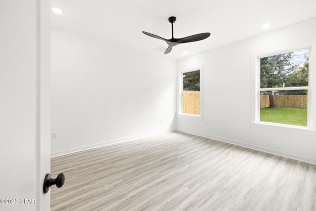 910 E 9th Court, Panama City, FL 32401