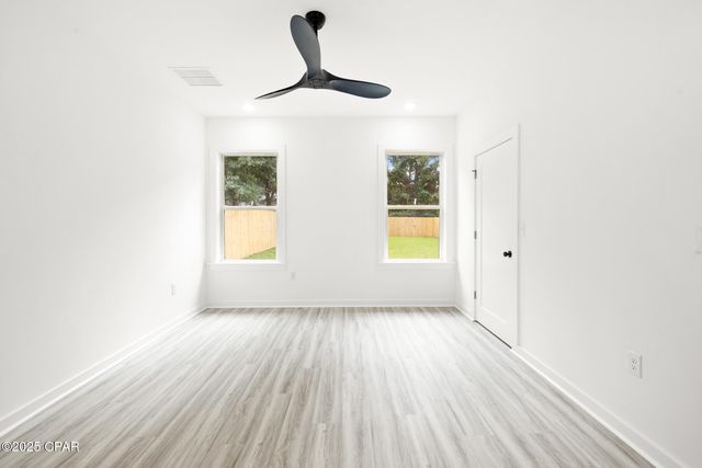 910 E 9th Court, Panama City, FL 32401