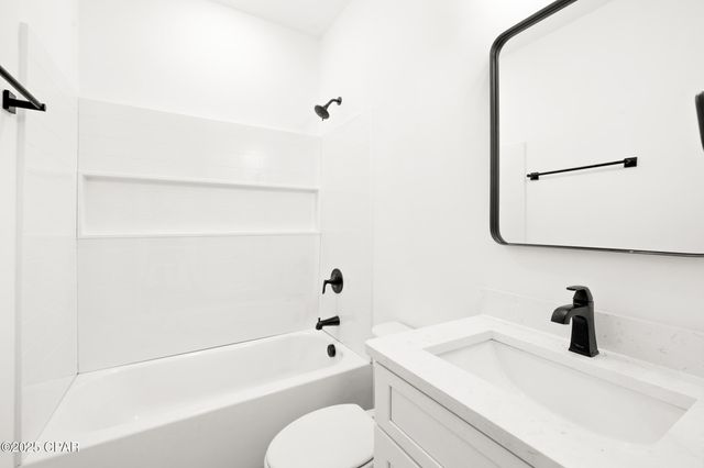 910 E 9th Court, Panama City, FL 32401