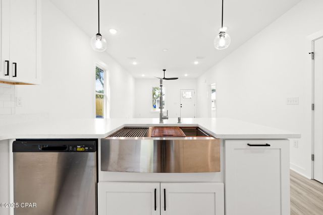 910 E 9th Court, Panama City, FL 32401