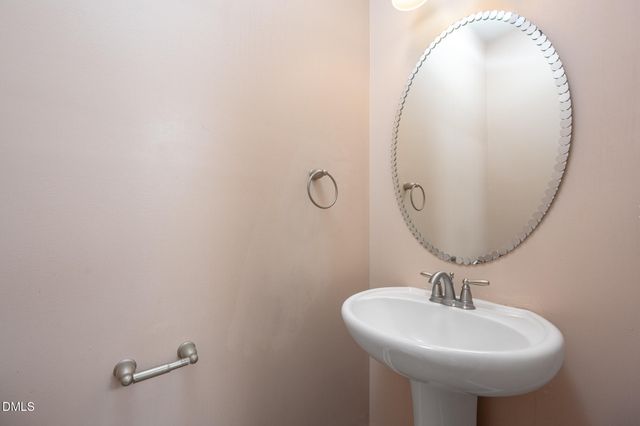 3548 Althorp Drive, Raleigh, NC 27616