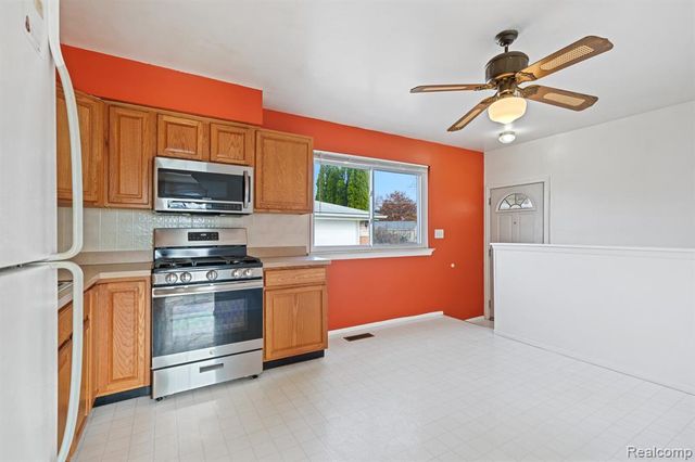 13443 Masonic, Warren, MI 48088