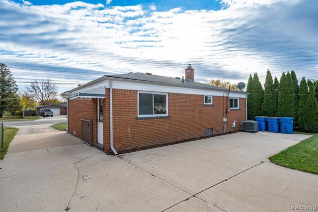 13443 Masonic, Warren, MI 48088