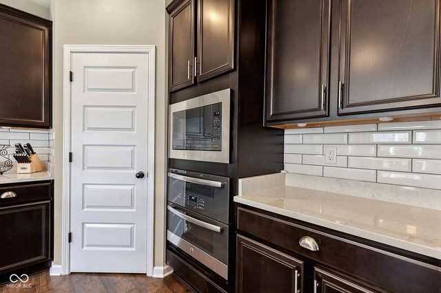 10835 Mystic View Court, Indianapolis, IN 46239