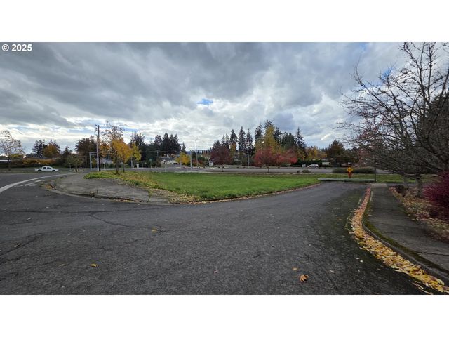 FORSYTHIA St, Springfield, OR 97478