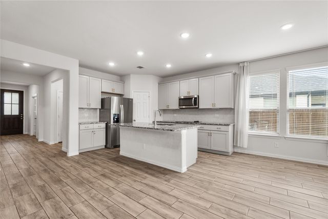870 Cavalcade Drive, Ferris, TX 75125