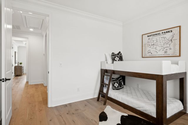 1042 Wynn Cir, Franklin, TN 37064