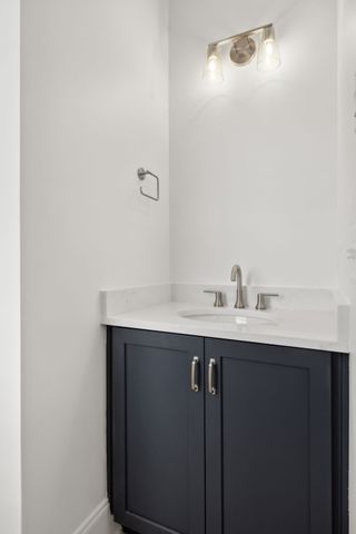 1042 Wynn Cir, Franklin, TN 37064