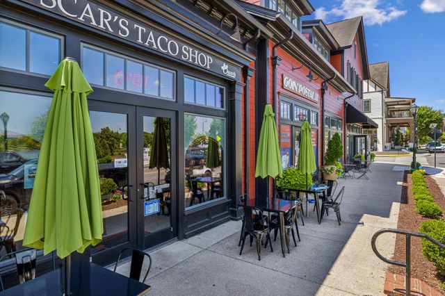 1042 Wynn Cir, Franklin, TN 37064