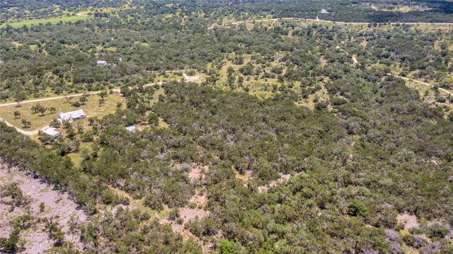 400 Wolf TRL, Wimberley, TX 78676