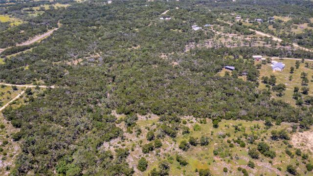 400 Wolf TRL, Wimberley, TX 78676