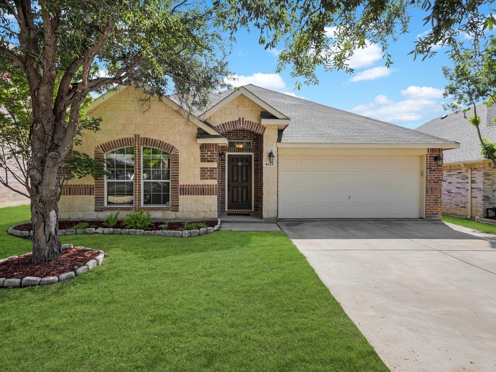 4525 Indian Paint Way, Denton, TX 76208