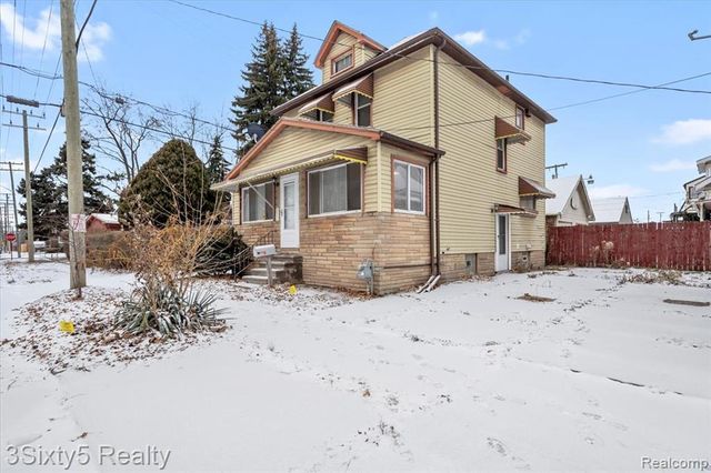 292 Genessee Street, River Rouge, MI 48218