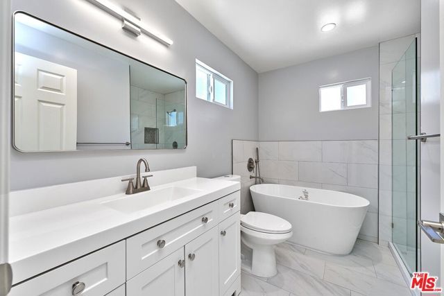 708 N El Molino Avenue, Pasadena, CA 91104