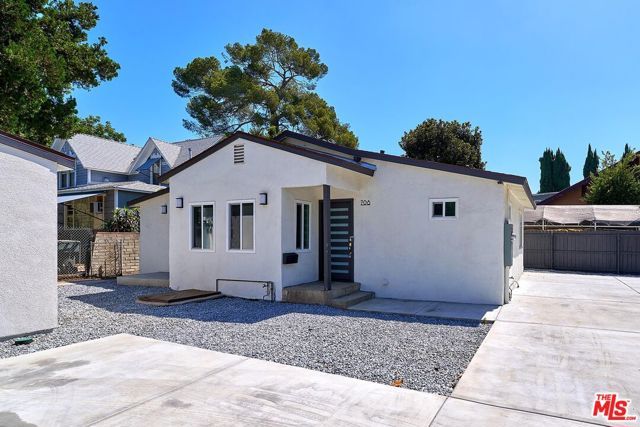 708 N El Molino Avenue, Pasadena, CA 91104