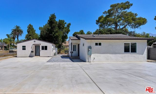 708 N El Molino Avenue, Pasadena, CA 91104