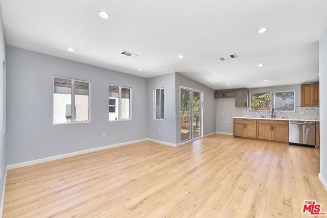 708 N El Molino Avenue, Pasadena, CA 91104