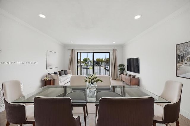 10431 N Kendall Dr D204, Miami, FL 33176