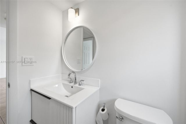 10431 N Kendall Dr D204, Miami, FL 33176