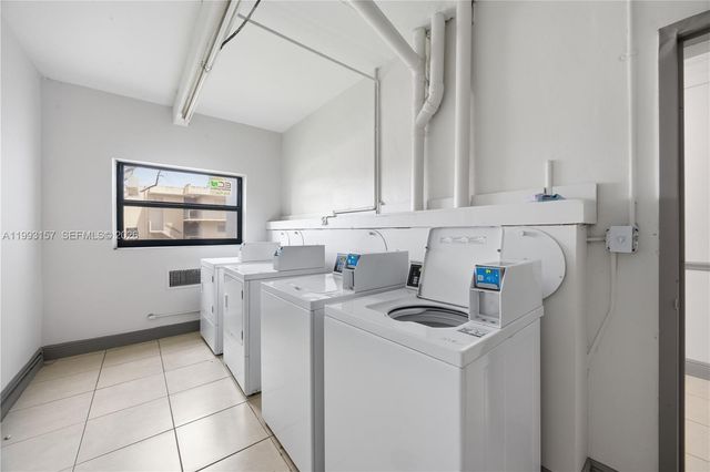 10431 N Kendall Dr D204, Miami, FL 33176