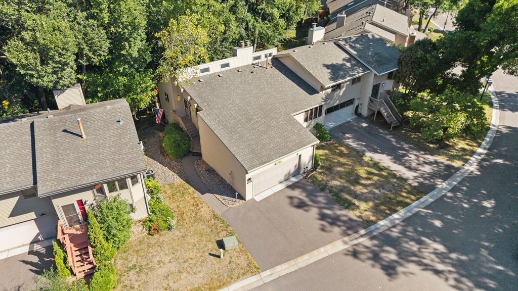 1583 S Bavarian Pass, Fridley, MN 55432 — photo 5