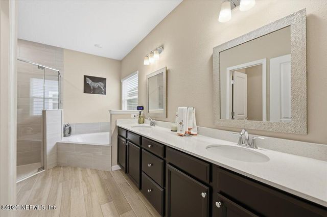 9960 LOVAGE Lane, Jacksonville, FL 32219