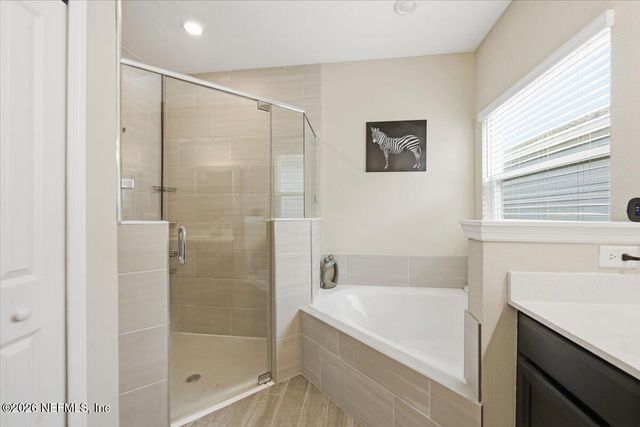 9960 LOVAGE Lane, Jacksonville, FL 32219