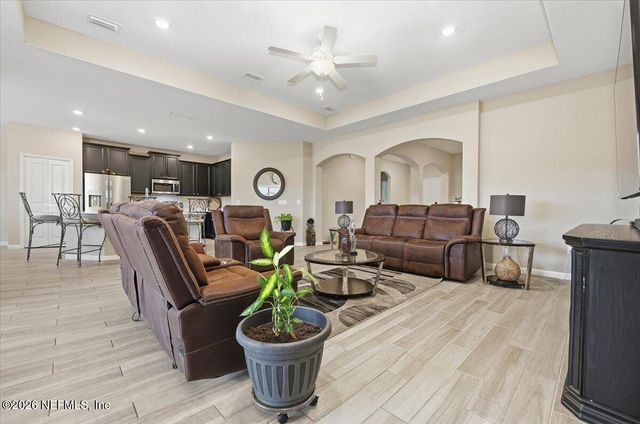 9960 LOVAGE Lane, Jacksonville, FL 32219