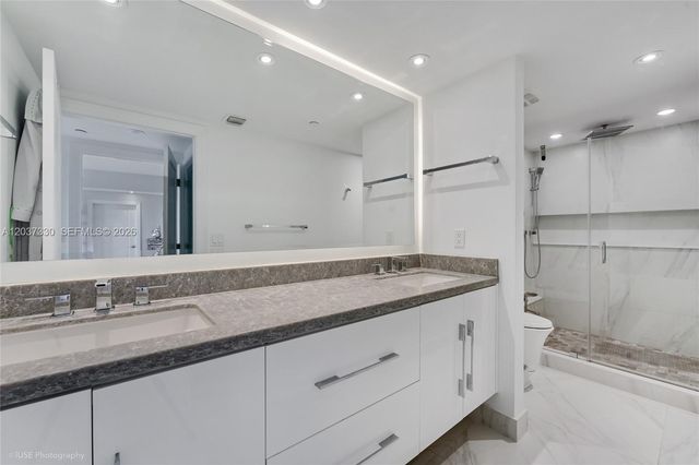 201 Crandon Blvd 833, Key Biscayne, FL 33149