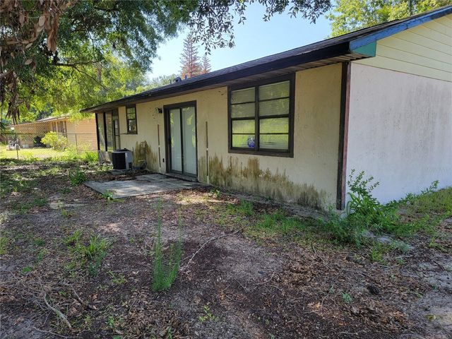 2240 GABARONE BOULEVARD, Auburndale, FL 33823