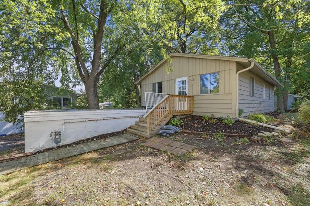 5013 Shoreline Drive, Mound, MN 55364