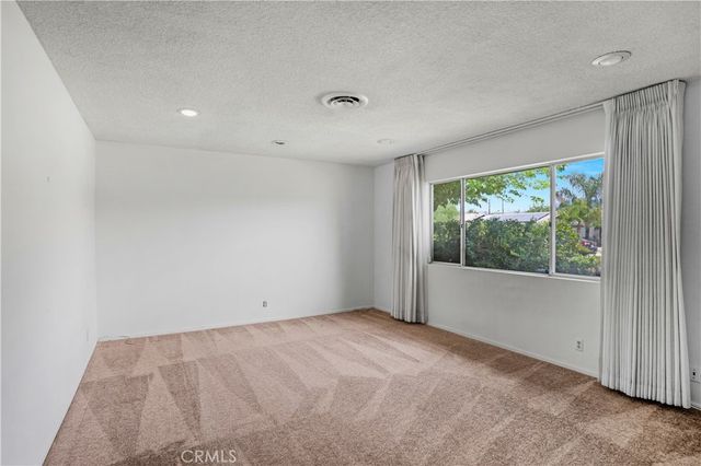 591 S Juanita, Hemet, CA 92543