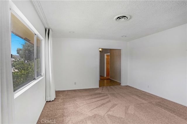 591 S Juanita, Hemet, CA 92543