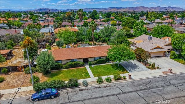 591 S Juanita, Hemet, CA 92543