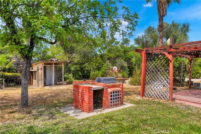 591 S Juanita, Hemet, CA 92543