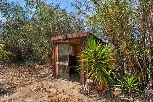 591 S Juanita, Hemet, CA 92543