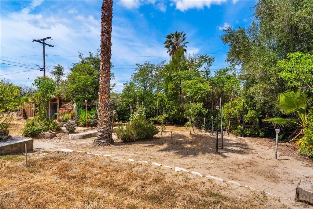 Image 35 of property listing at 591 S Juanita, Hemet, CA 92543