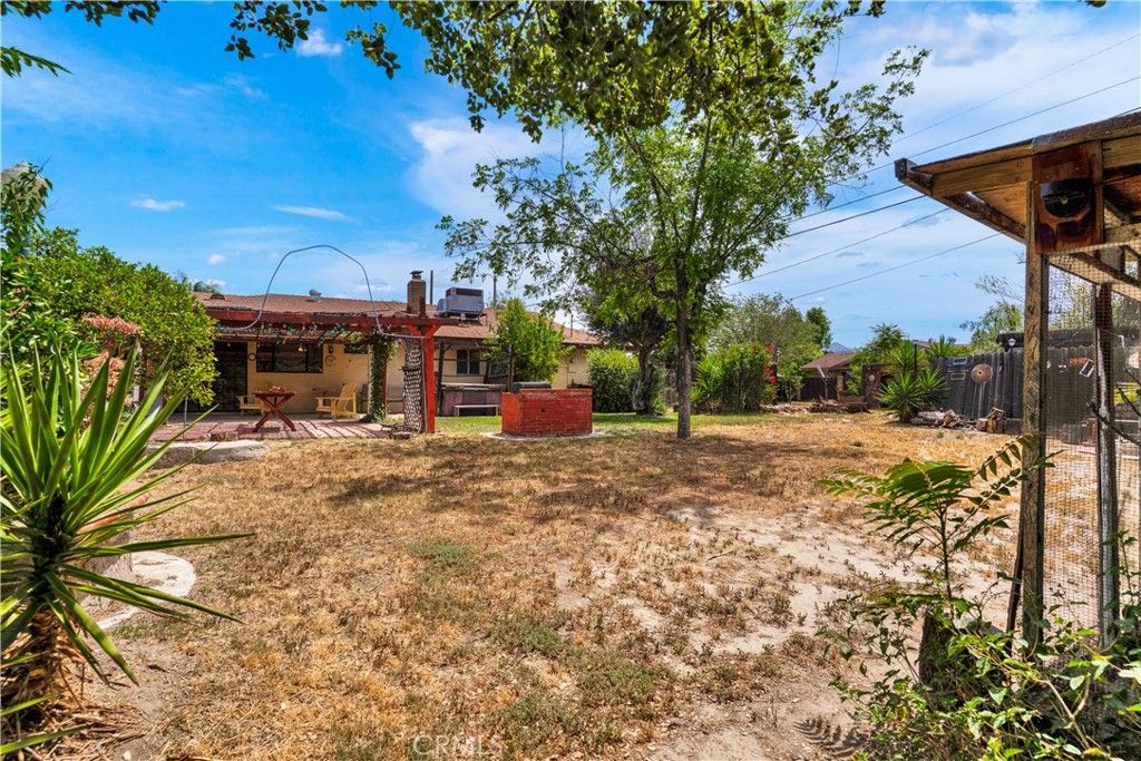 Image 37 of property listing at 591 S Juanita, Hemet, CA 92543