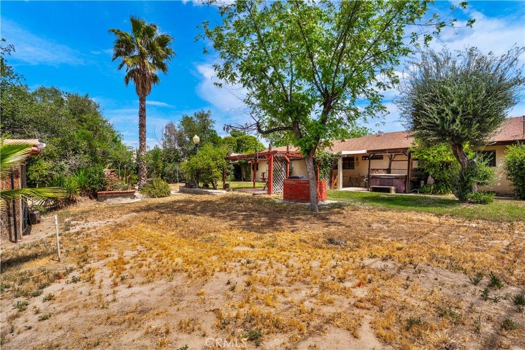 Image 39 of property listing at 591 S Juanita, Hemet, CA 92543