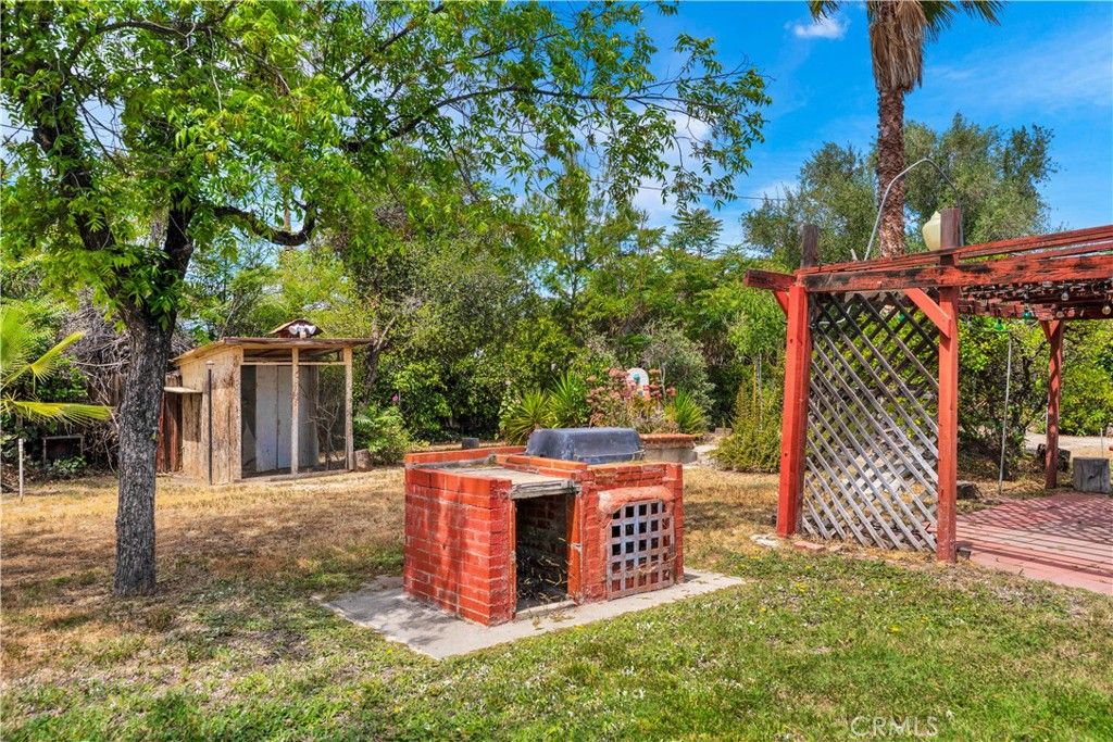 Image 40 of property listing at 591 S Juanita, Hemet, CA 92543