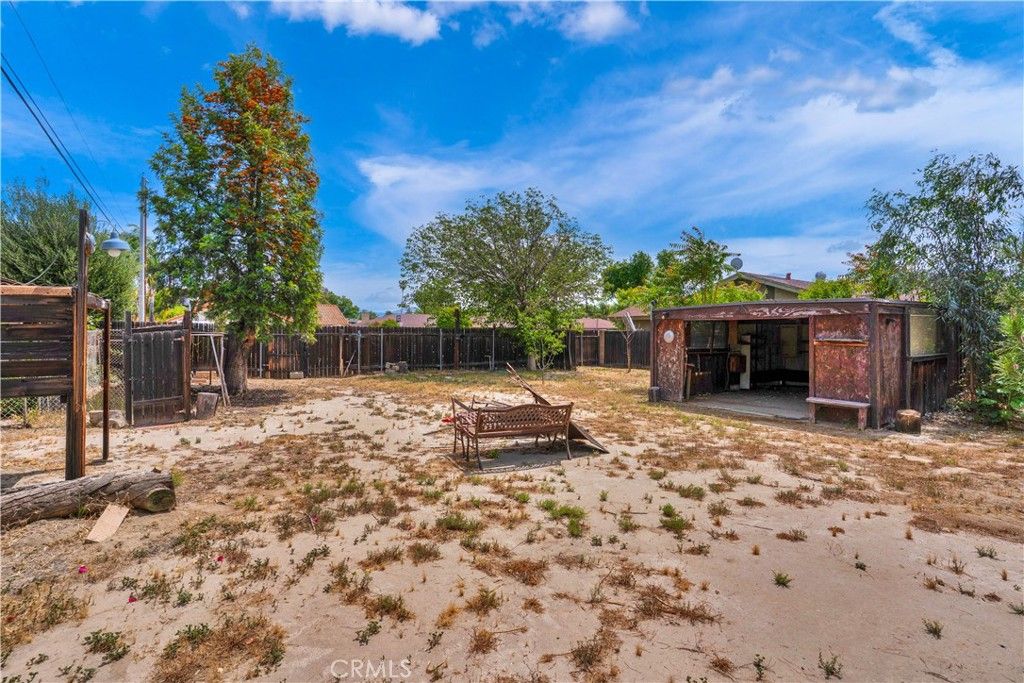 Image 42 of property listing at 591 S Juanita, Hemet, CA 92543