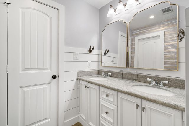 3203 Poe Drive, Montgomery, TX 77356