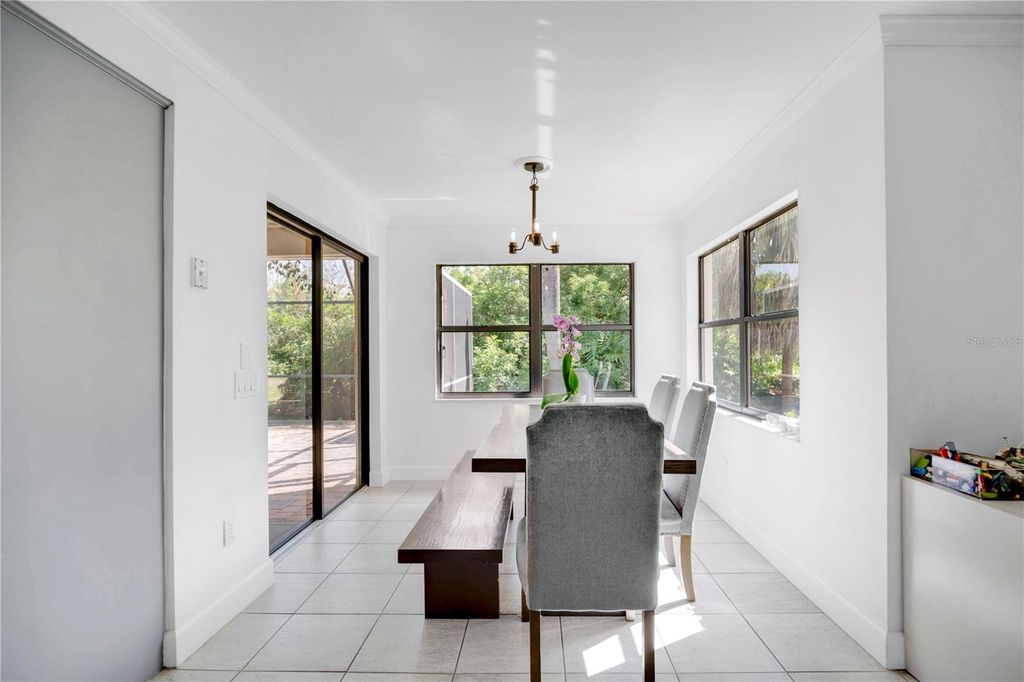 Image 15 of property listing at 7207 GREENVILLE COURT, Orlando, FL 32819