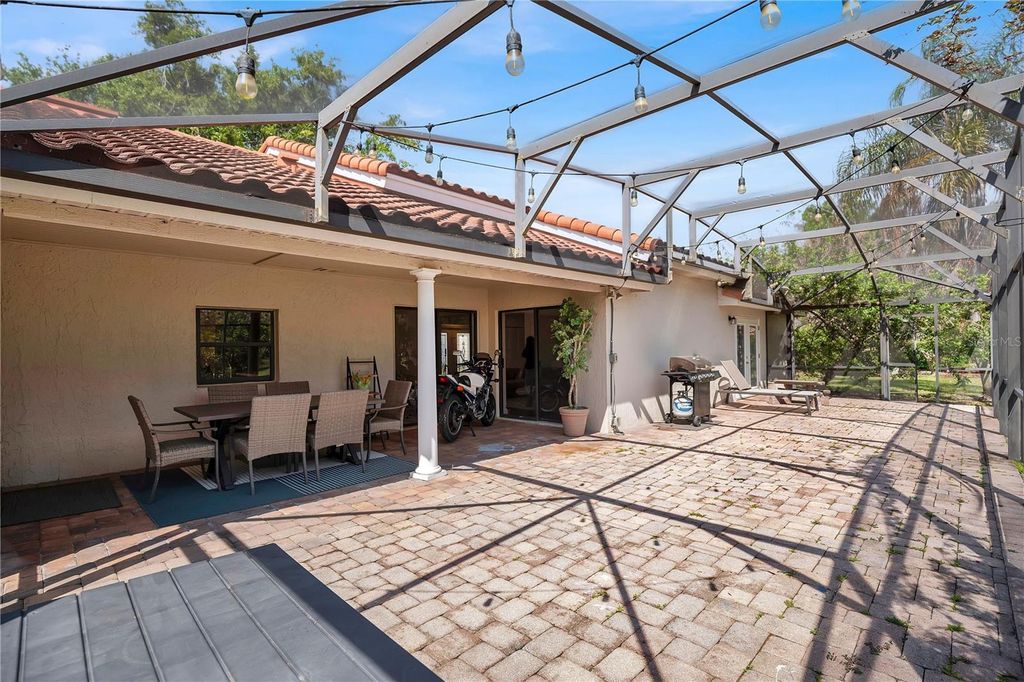 Image 28 of property listing at 7207 GREENVILLE COURT, Orlando, FL 32819