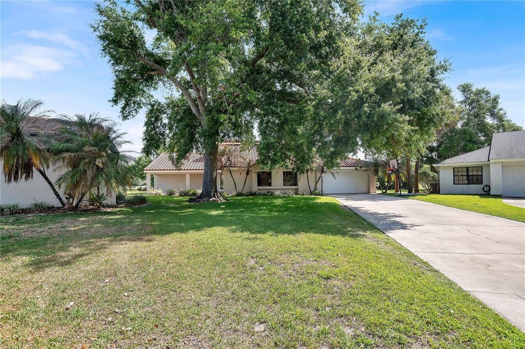 Image 41 of property listing at 7207 GREENVILLE COURT, Orlando, FL 32819