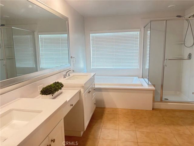 11872 Confluence Dr, Jurupa Valley, CA 91752