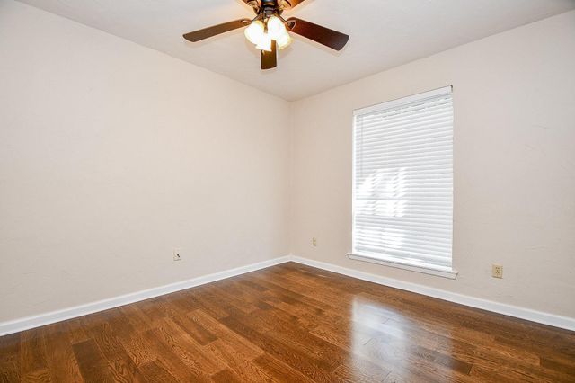 11507 Barwood Bend Drive, Houston, TX 77065