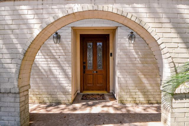 11507 Barwood Bend Drive, Houston, TX 77065