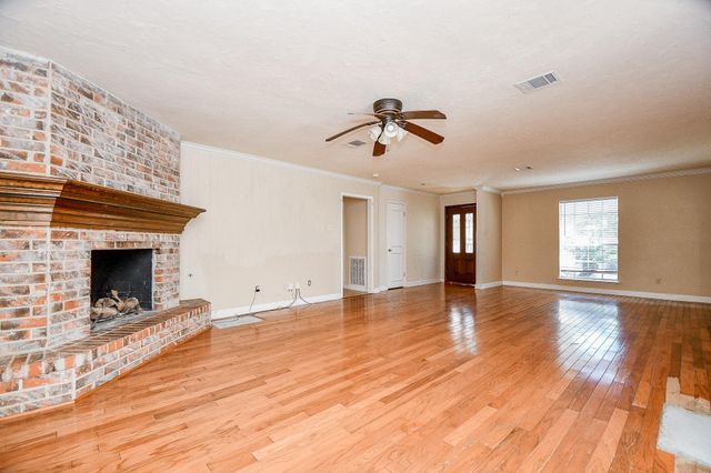 11507 Barwood Bend Drive, Houston, TX 77065